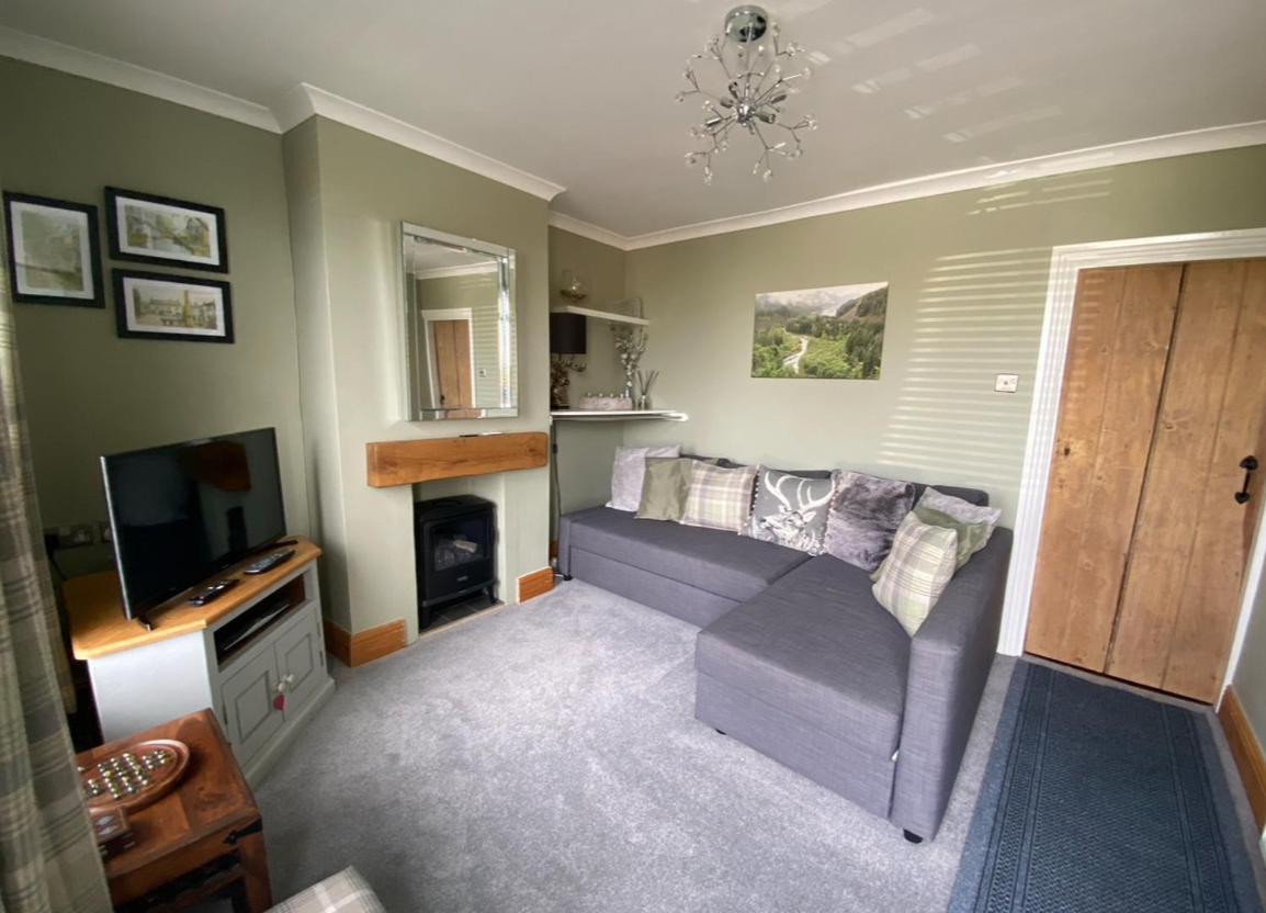 Outskirts Of Ulverston, Entire Cottage - Sleeps 4 阿尔弗斯顿 外观 照片
