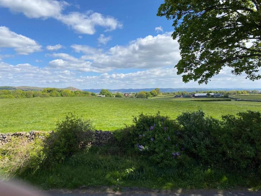 Outskirts Of Ulverston, Entire Cottage - Sleeps 4 阿尔弗斯顿 外观 照片
